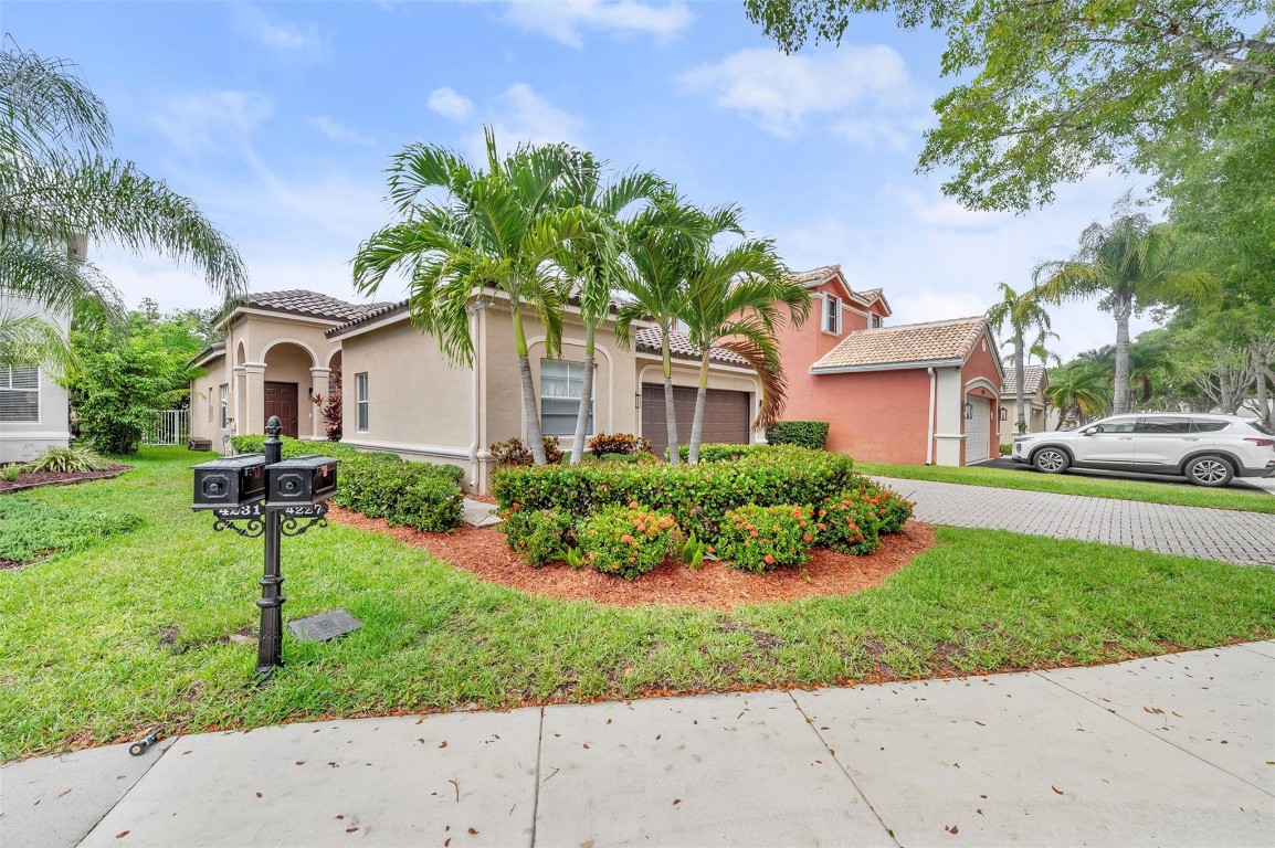 4227 Sabal Ridge Cir