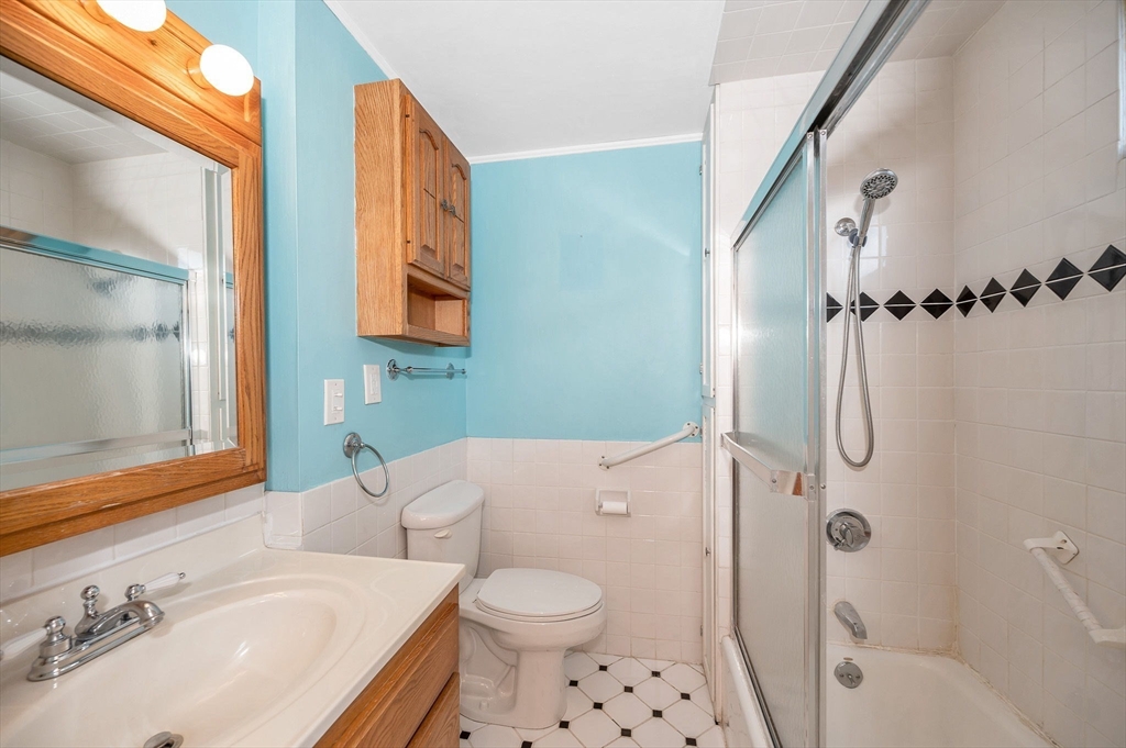 108-110 Ashland St