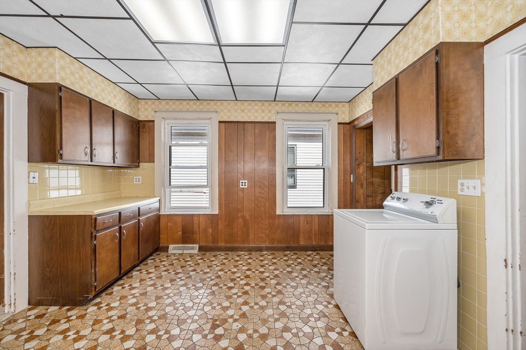 108-110 Ashland St