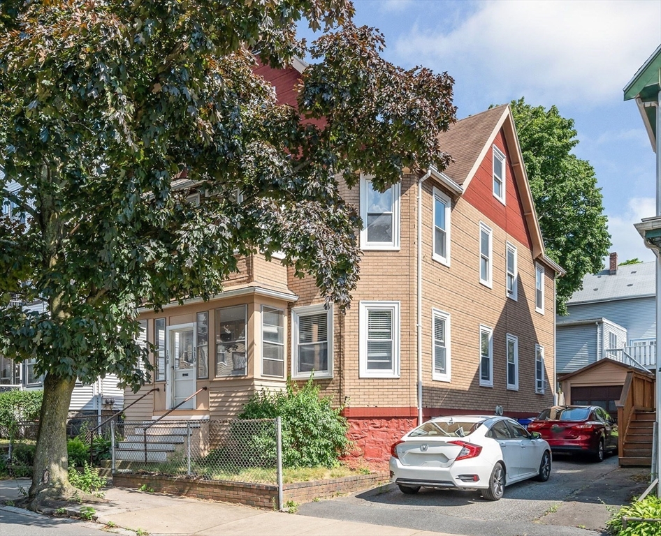 108-110 Ashland St
