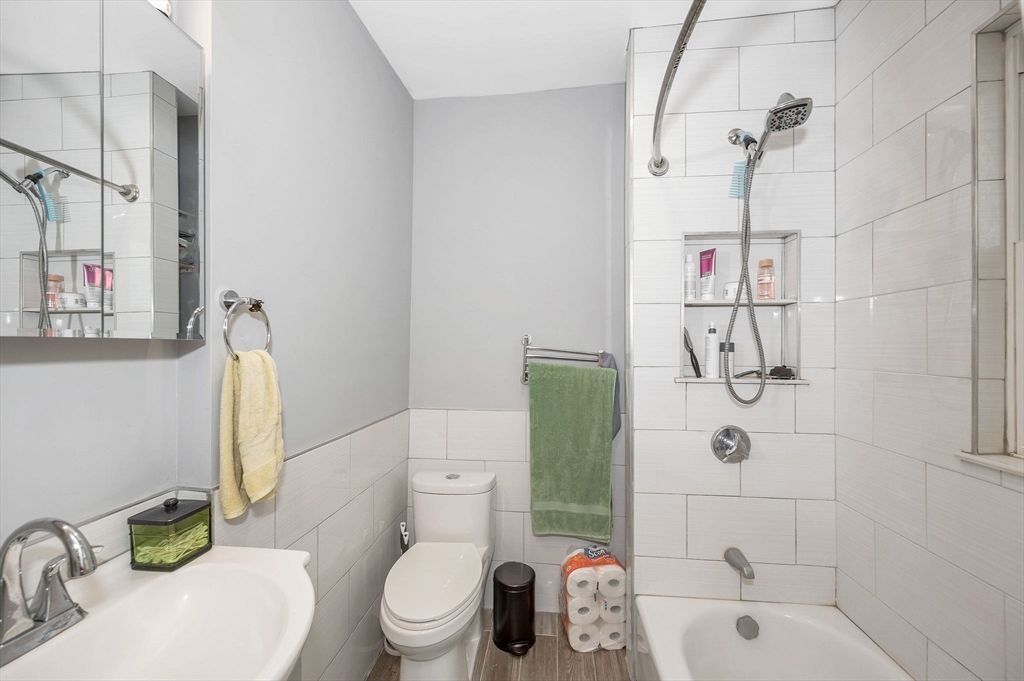 108-110 Ashland St
