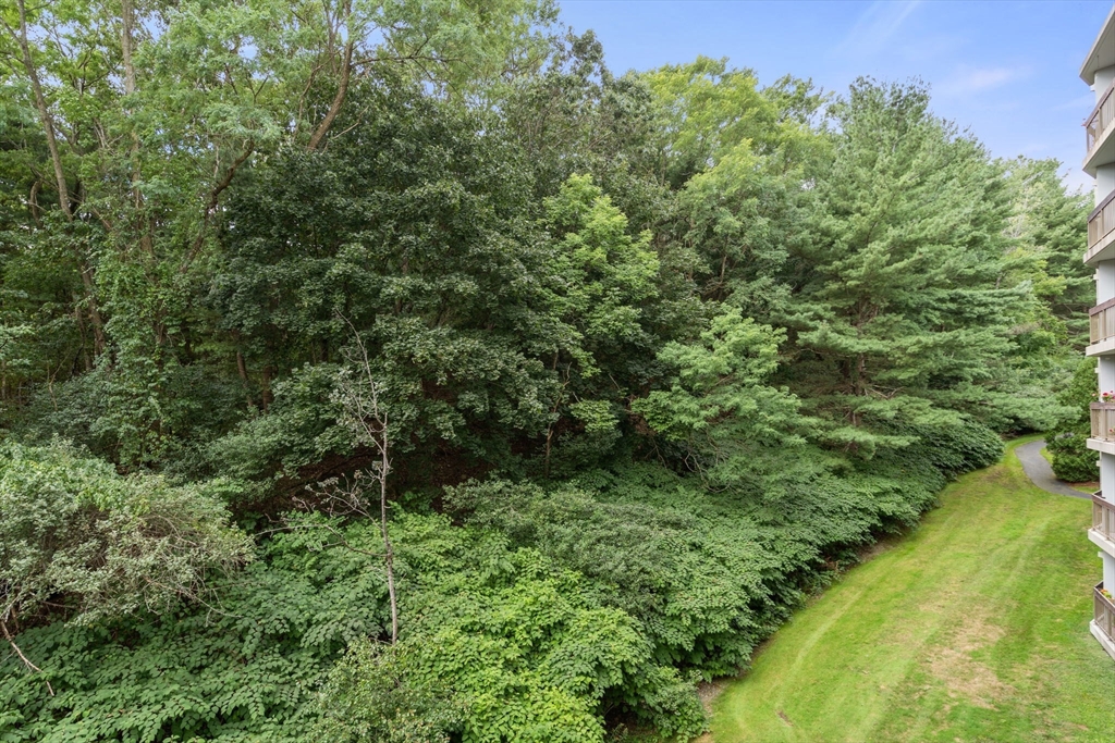 1500 Worcester Rd # 527
