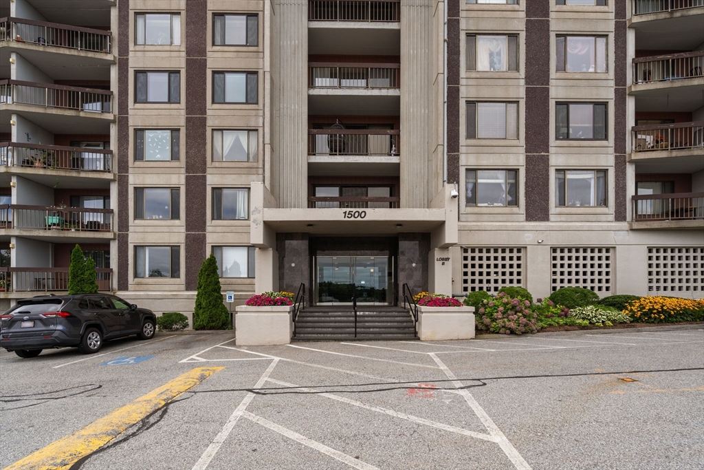 1500 Worcester Rd # 527