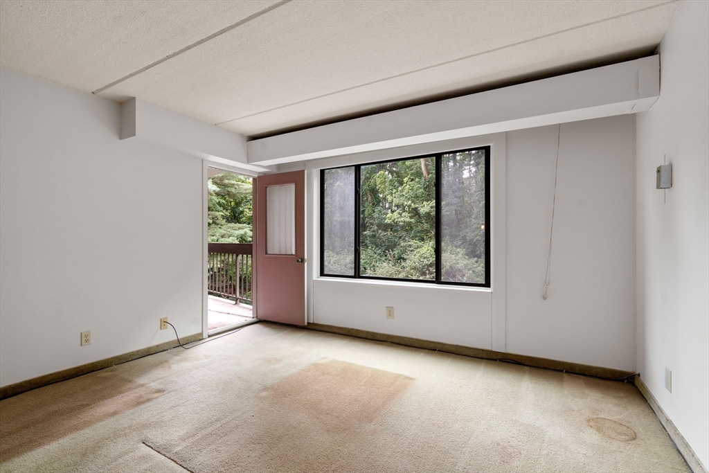 1500 Worcester Rd # 527