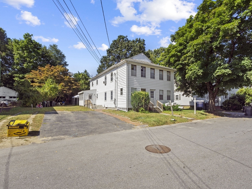 16 Murray Ave