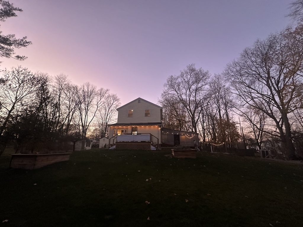 40 Marion St