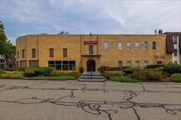2 Shadowbrook Ln # 4