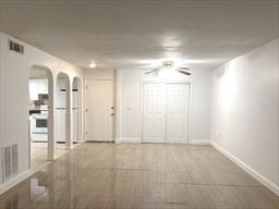 2 Shadowbrook Ln # 4