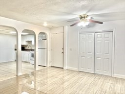 2 Shadowbrook Ln # 4
