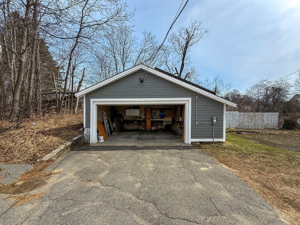 102 Chestnut St