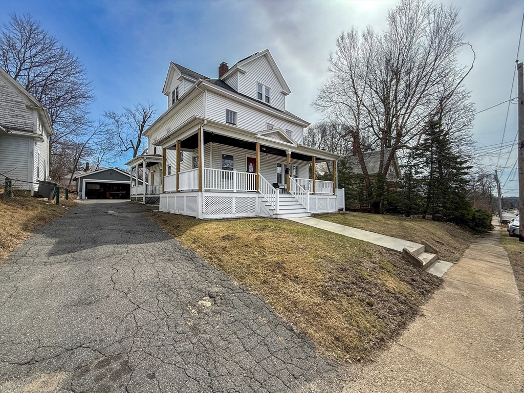 102 Chestnut St