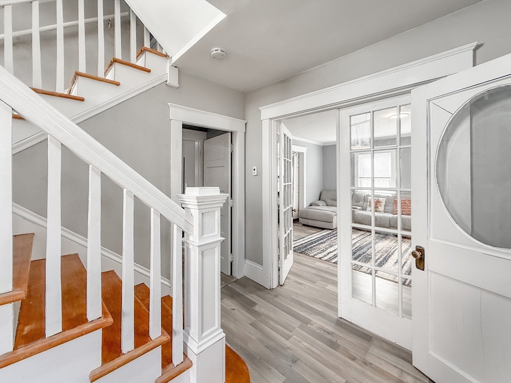 102 Chestnut St