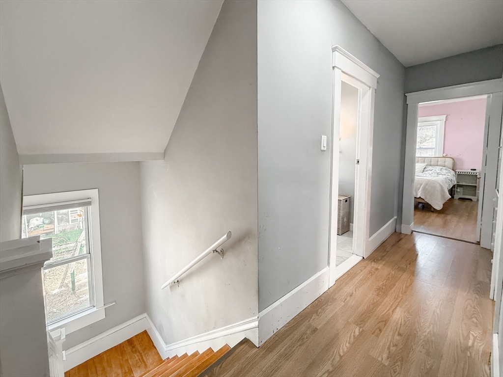 102 Chestnut St