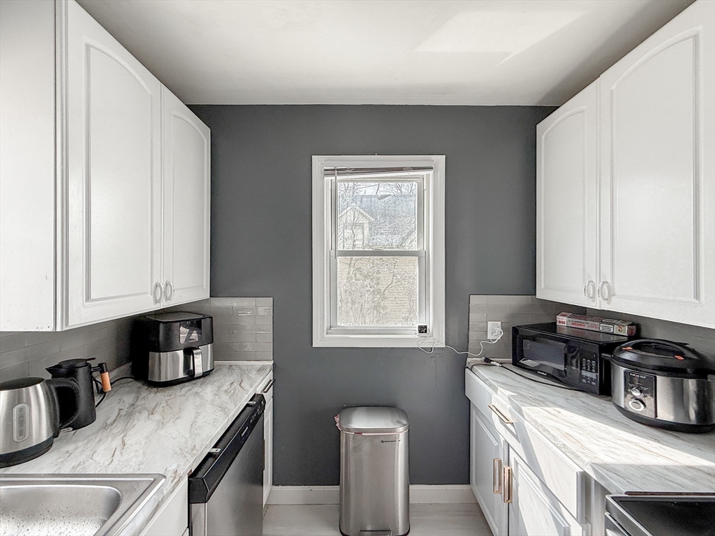 102 Chestnut St
