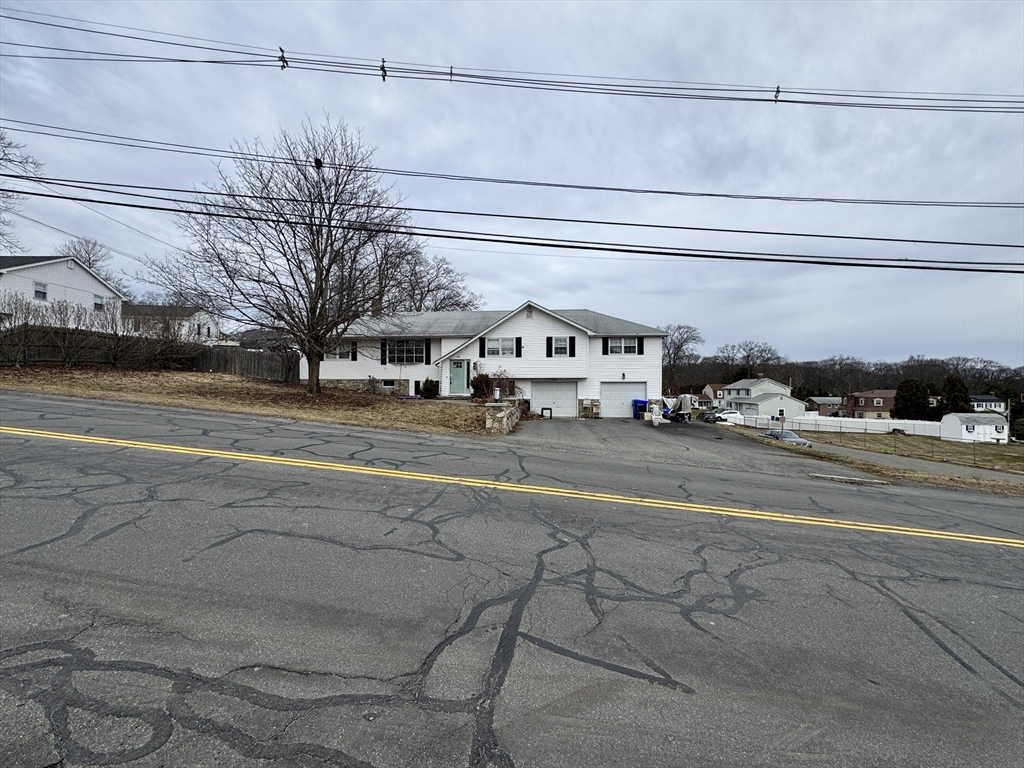46 W Fountain St