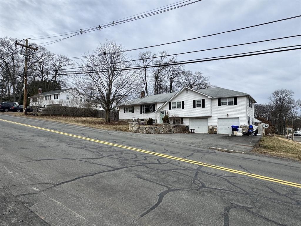 46 W Fountain St