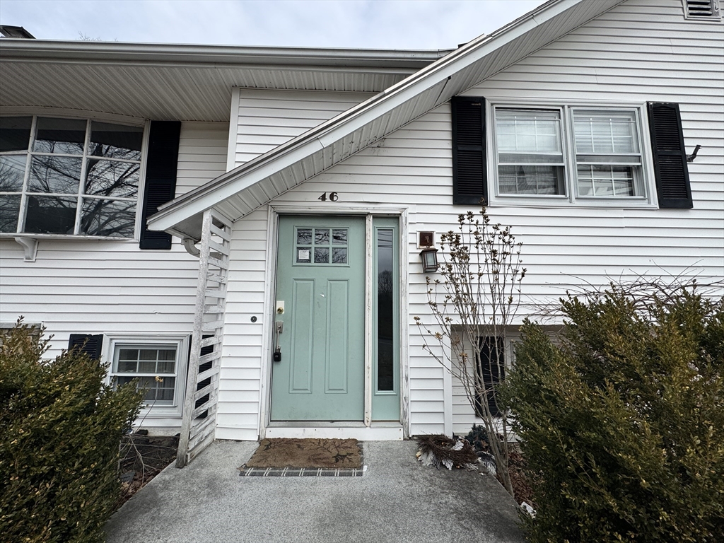 46 W Fountain St