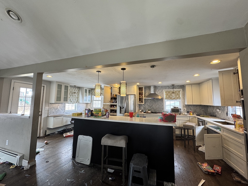 46 W Fountain St