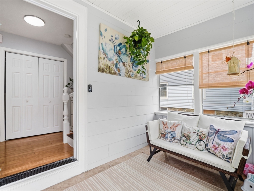 85 Purchase St