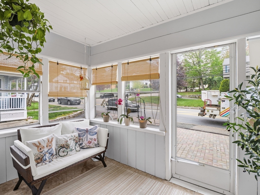 85 Purchase St
