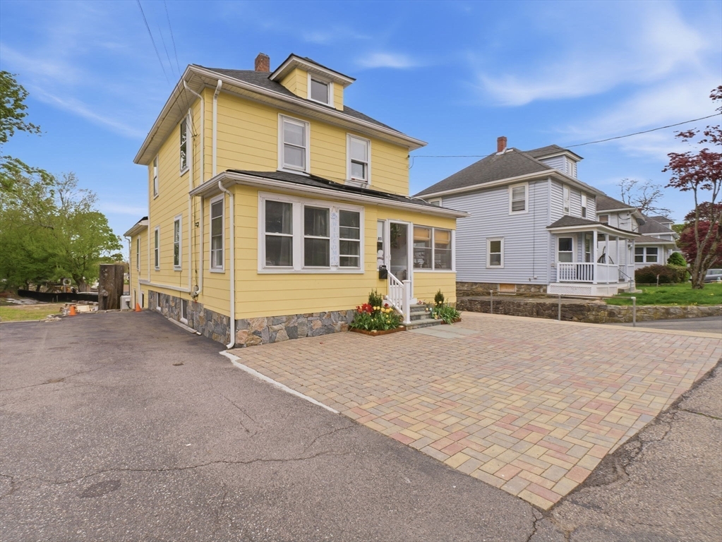 85 Purchase St