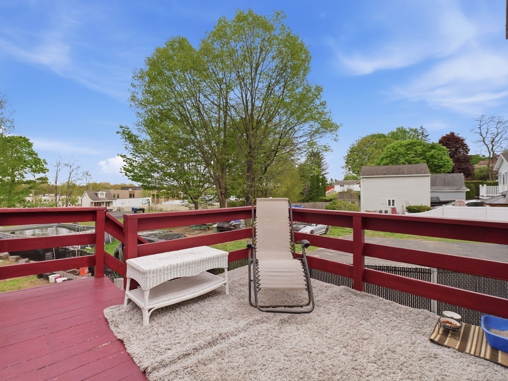 85 Purchase St