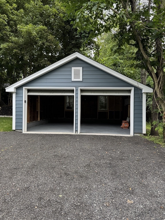 158 Fairview Ave