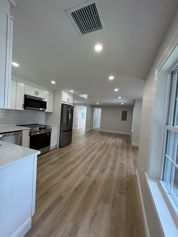 158 Fairview Ave