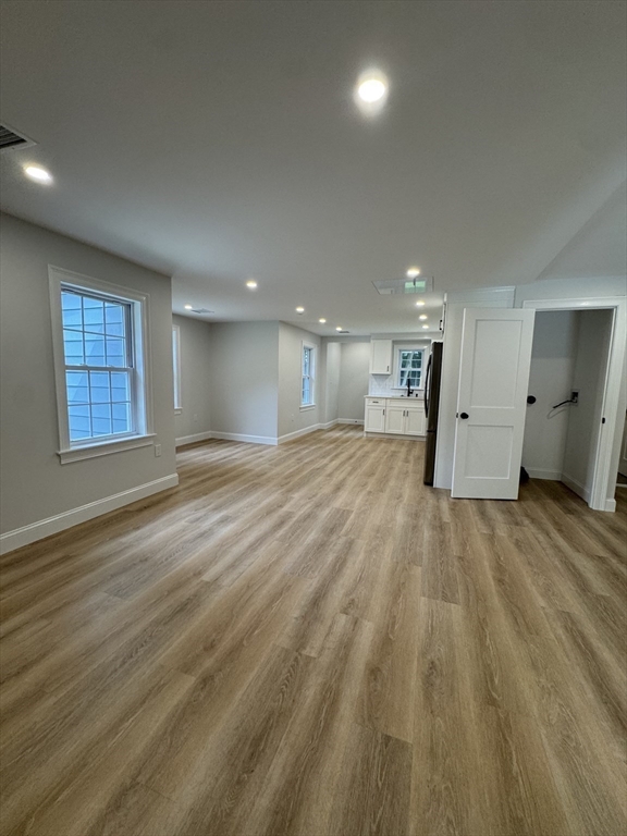 158 Fairview Ave