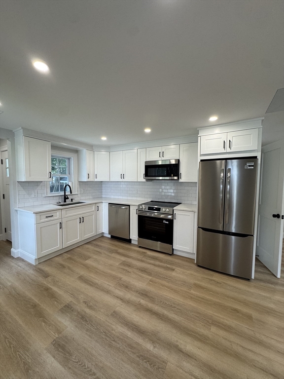 158 Fairview Ave