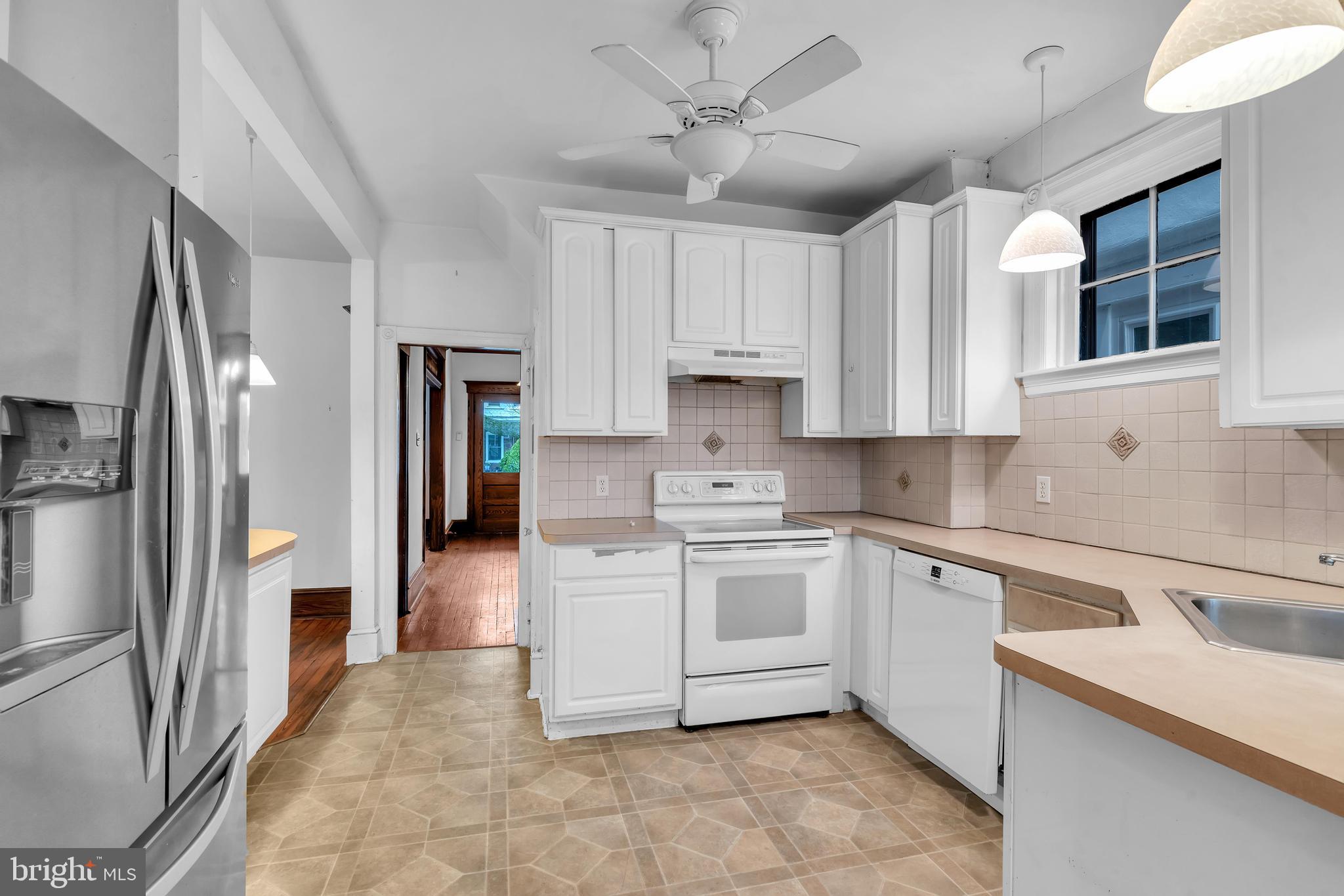 705 W 20th St