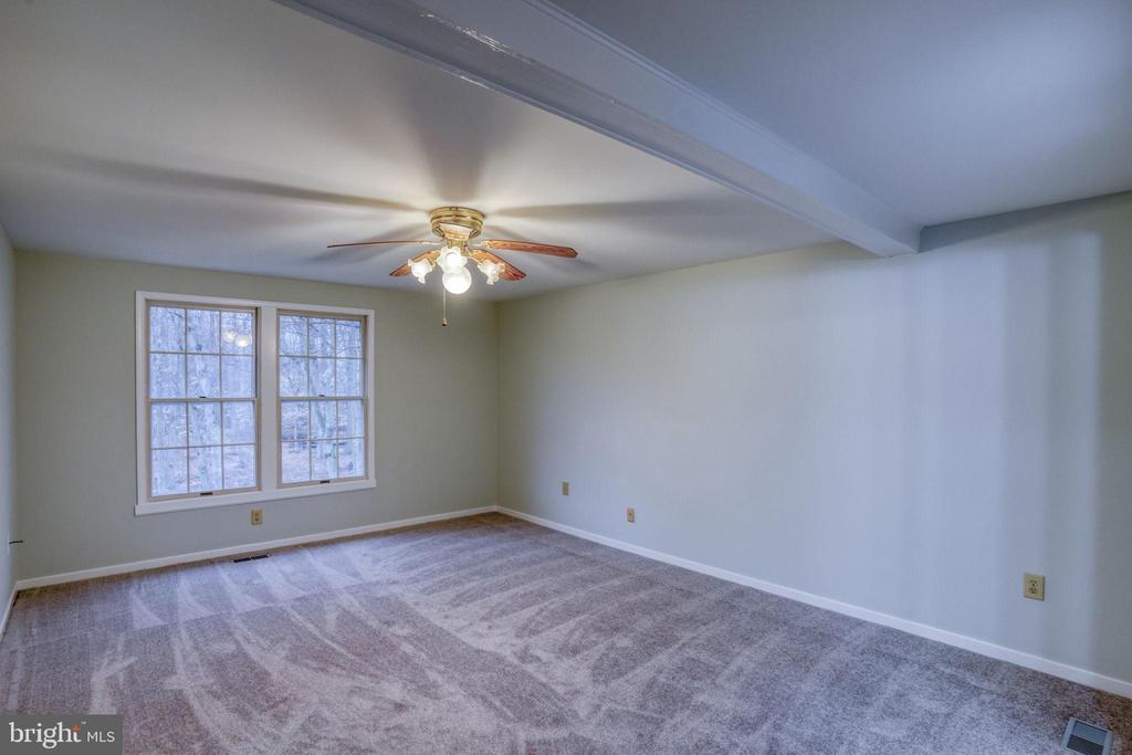 122 BARTLEY DRIVE
