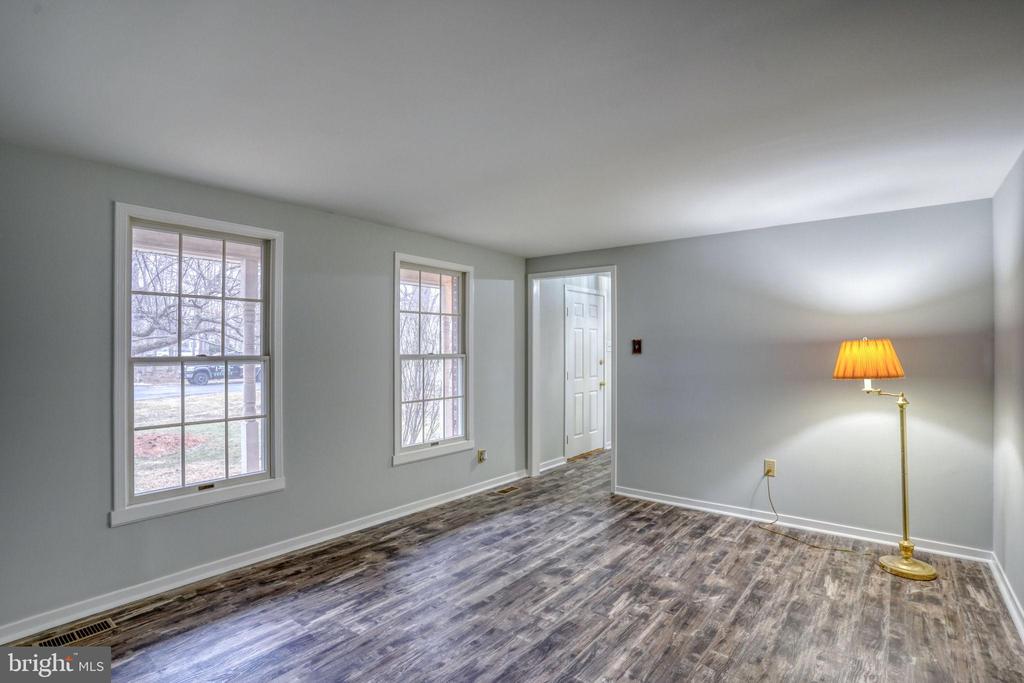 122 BARTLEY DRIVE