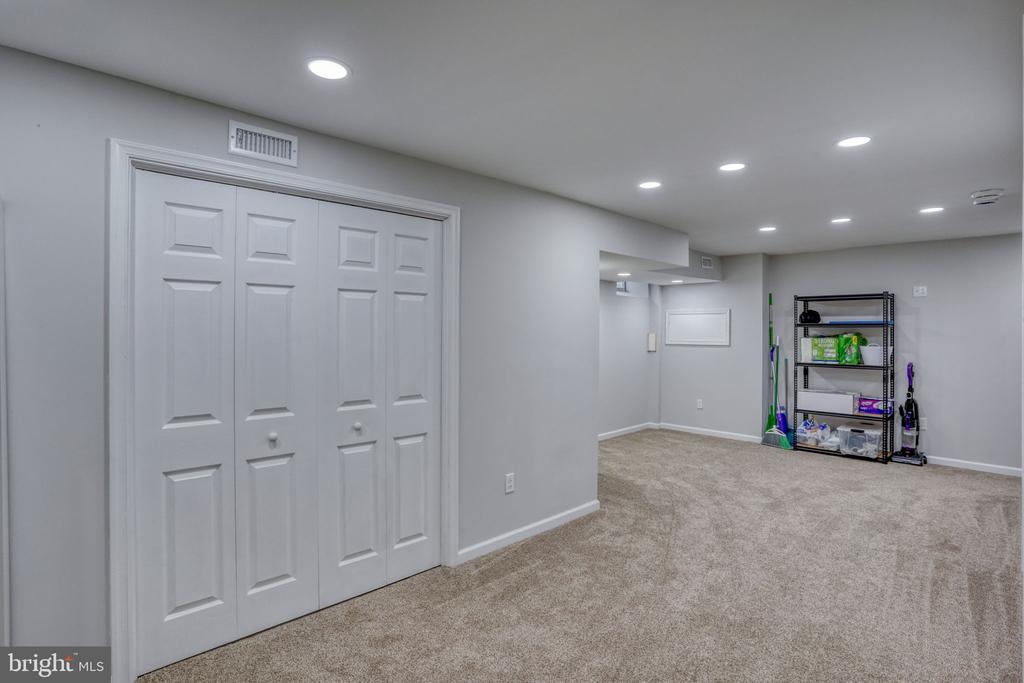 34 SHETLAND WAY