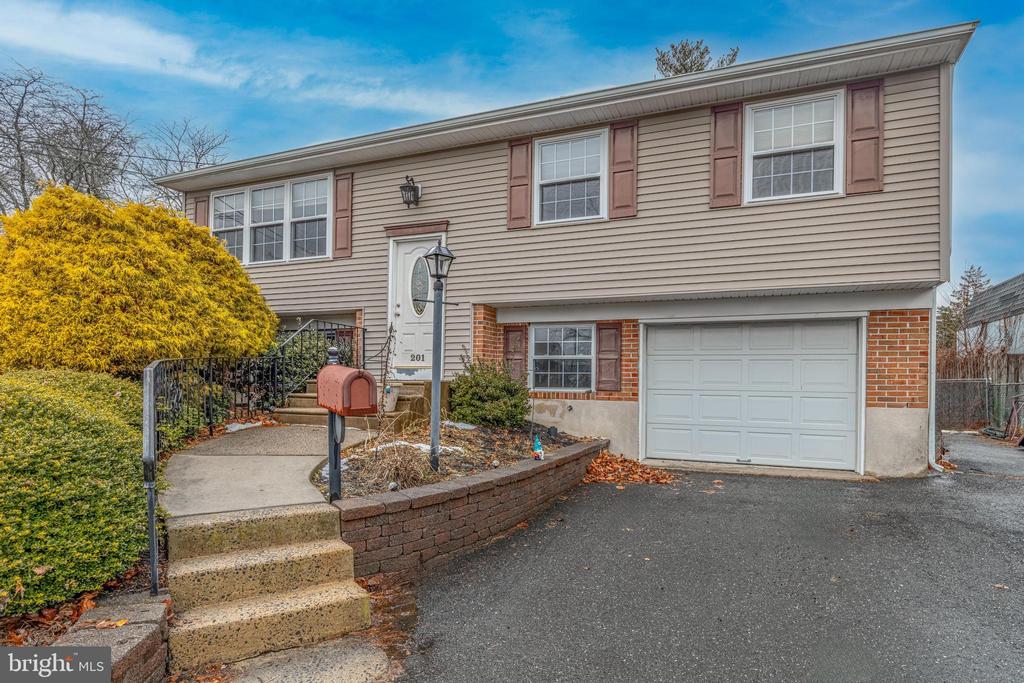 201 Fairmount Ave