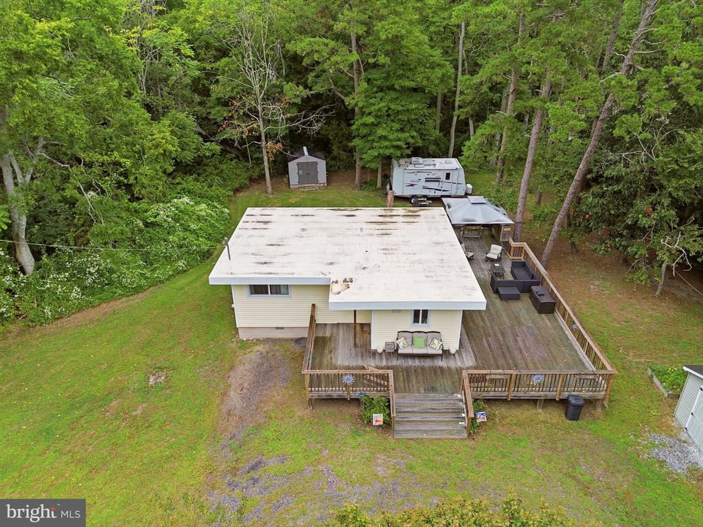 124 ACADEMY LANE