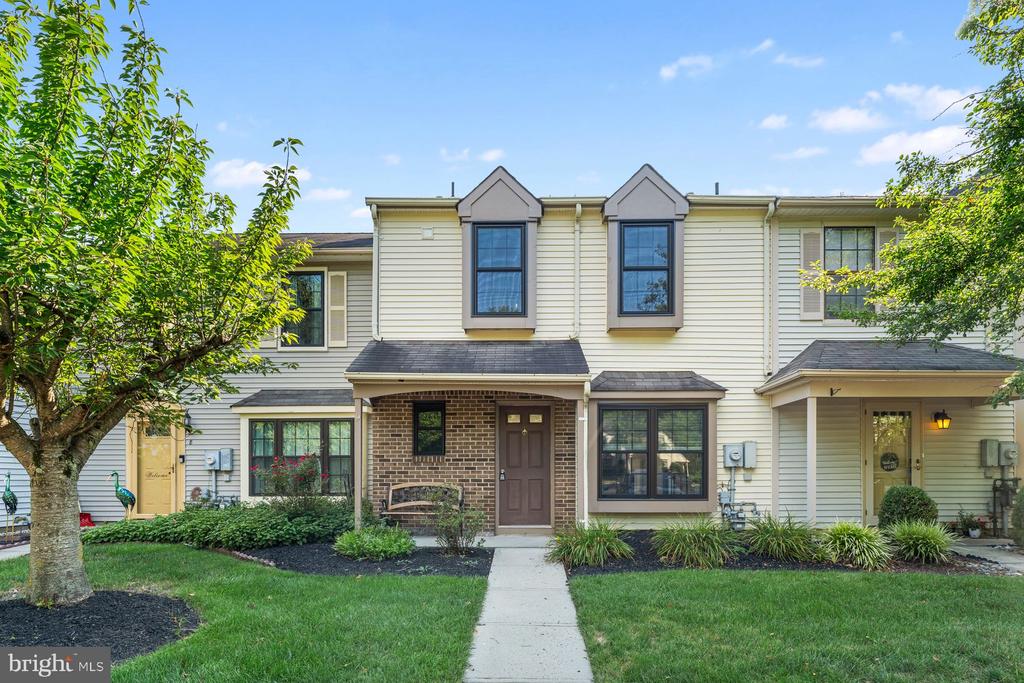 9 Carlyle Ct
