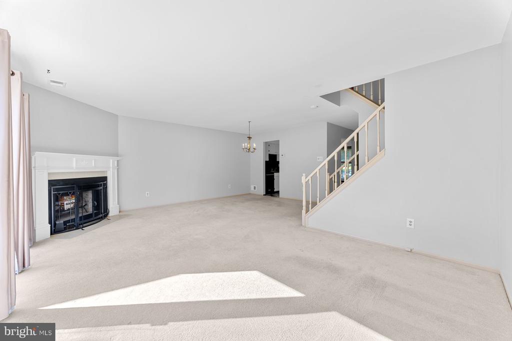9 Carlyle Ct