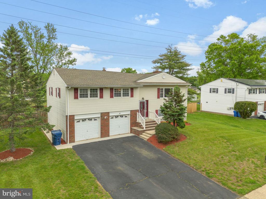 1305 CARLISLE ROAD