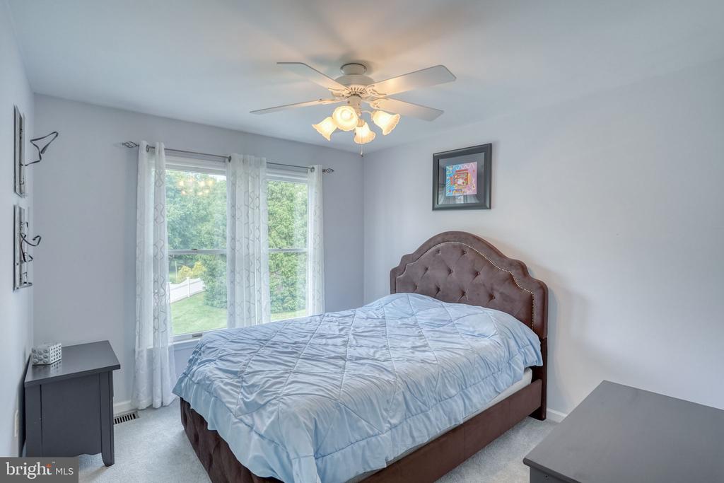 3847 ROTHERFIELD LANE