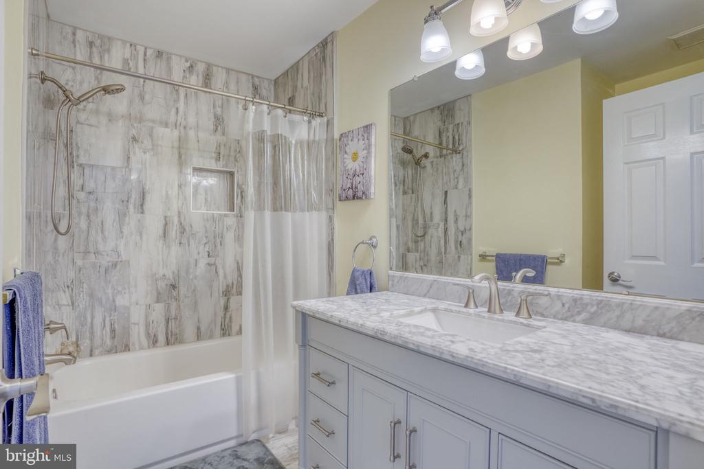 3847 ROTHERFIELD LANE