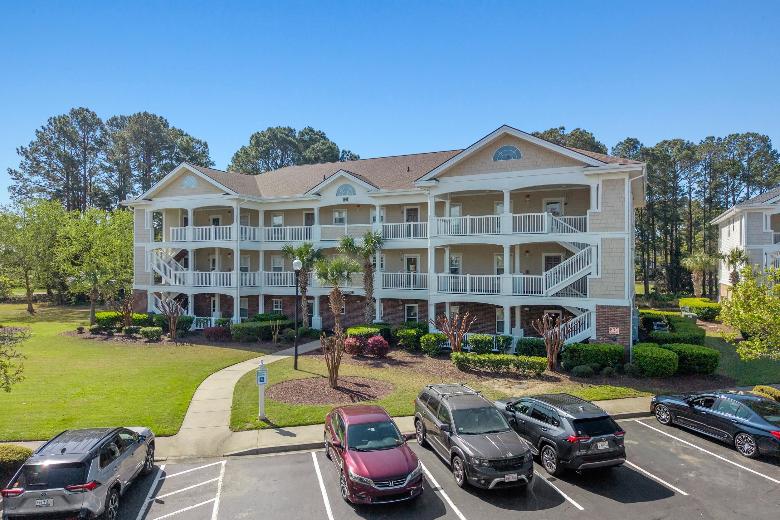 5825 Catalina Dr. Unit: 712