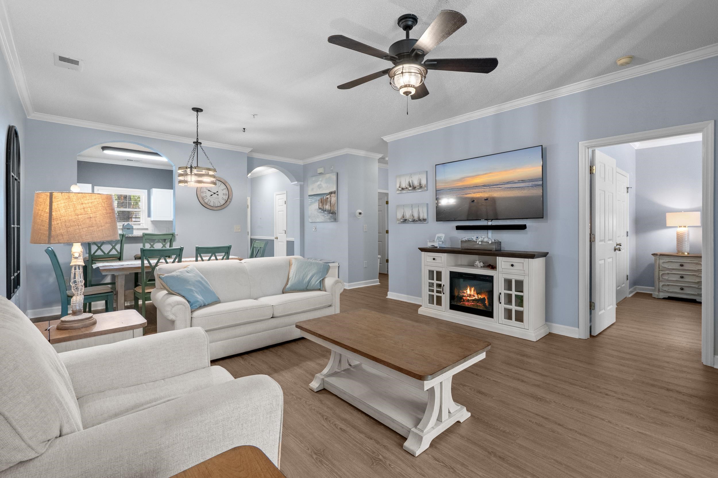 5825 Catalina Dr. Unit: 712