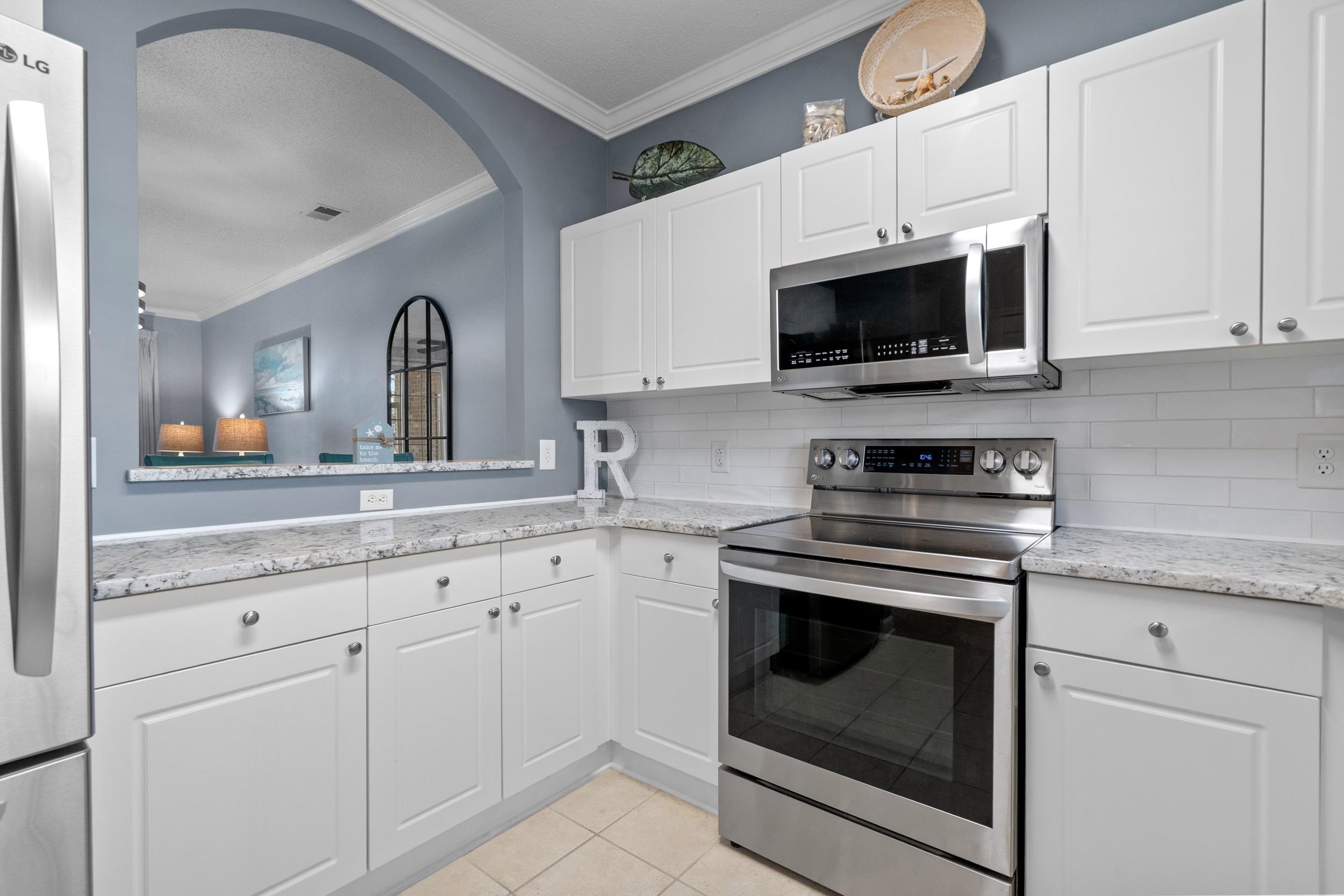 5825 Catalina Dr. Unit: 712