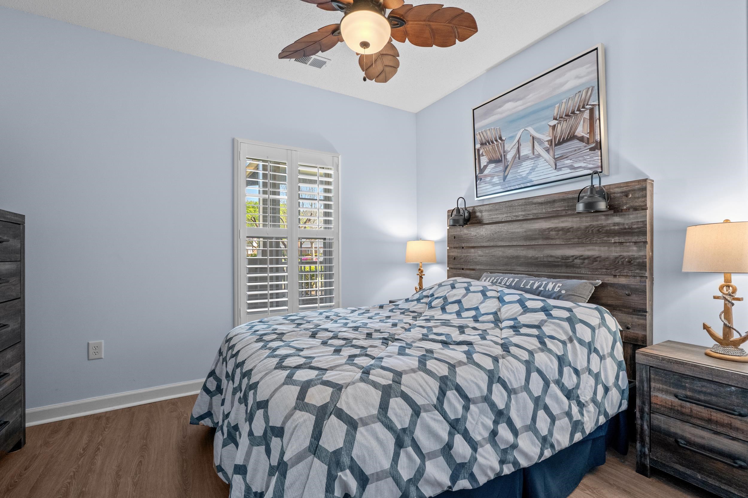 5825 Catalina Dr. Unit: 712