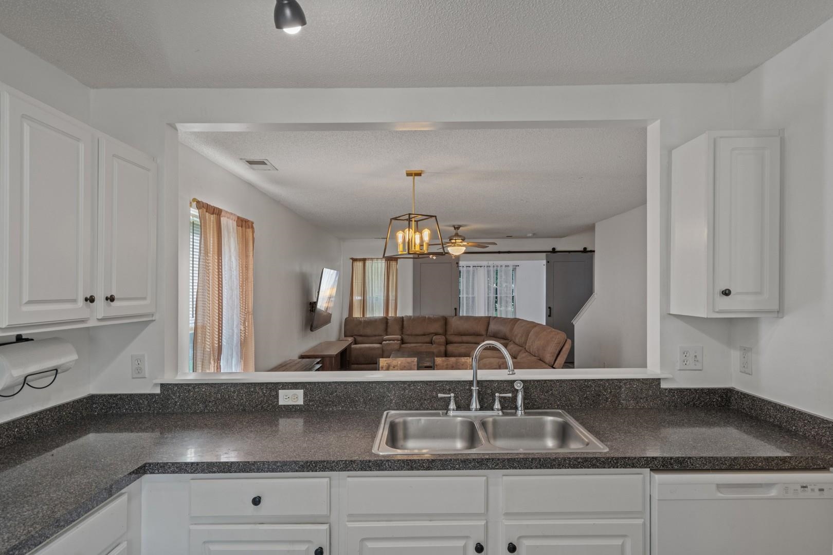 121 Bellegrove Dr.
