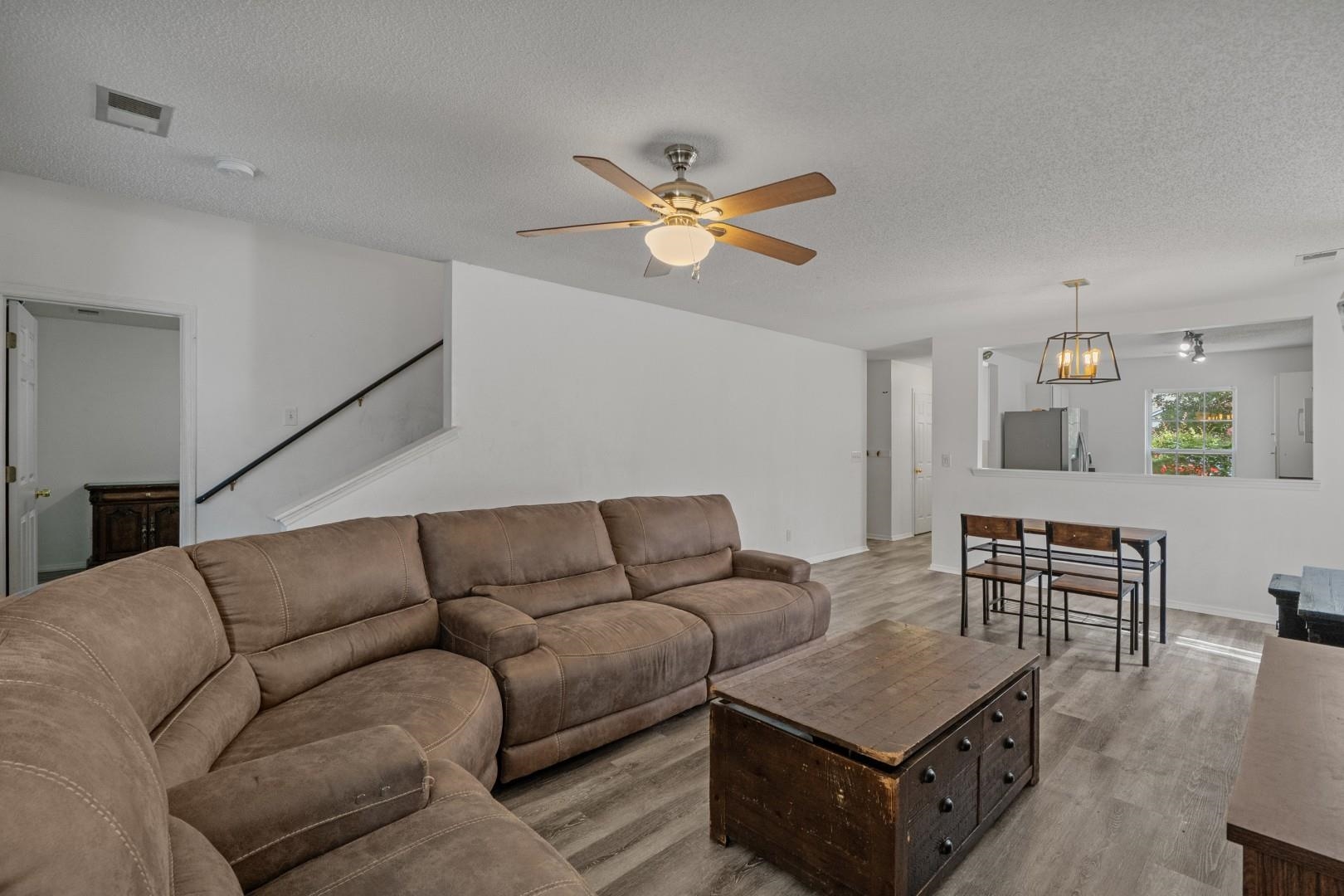 121 Bellegrove Dr.