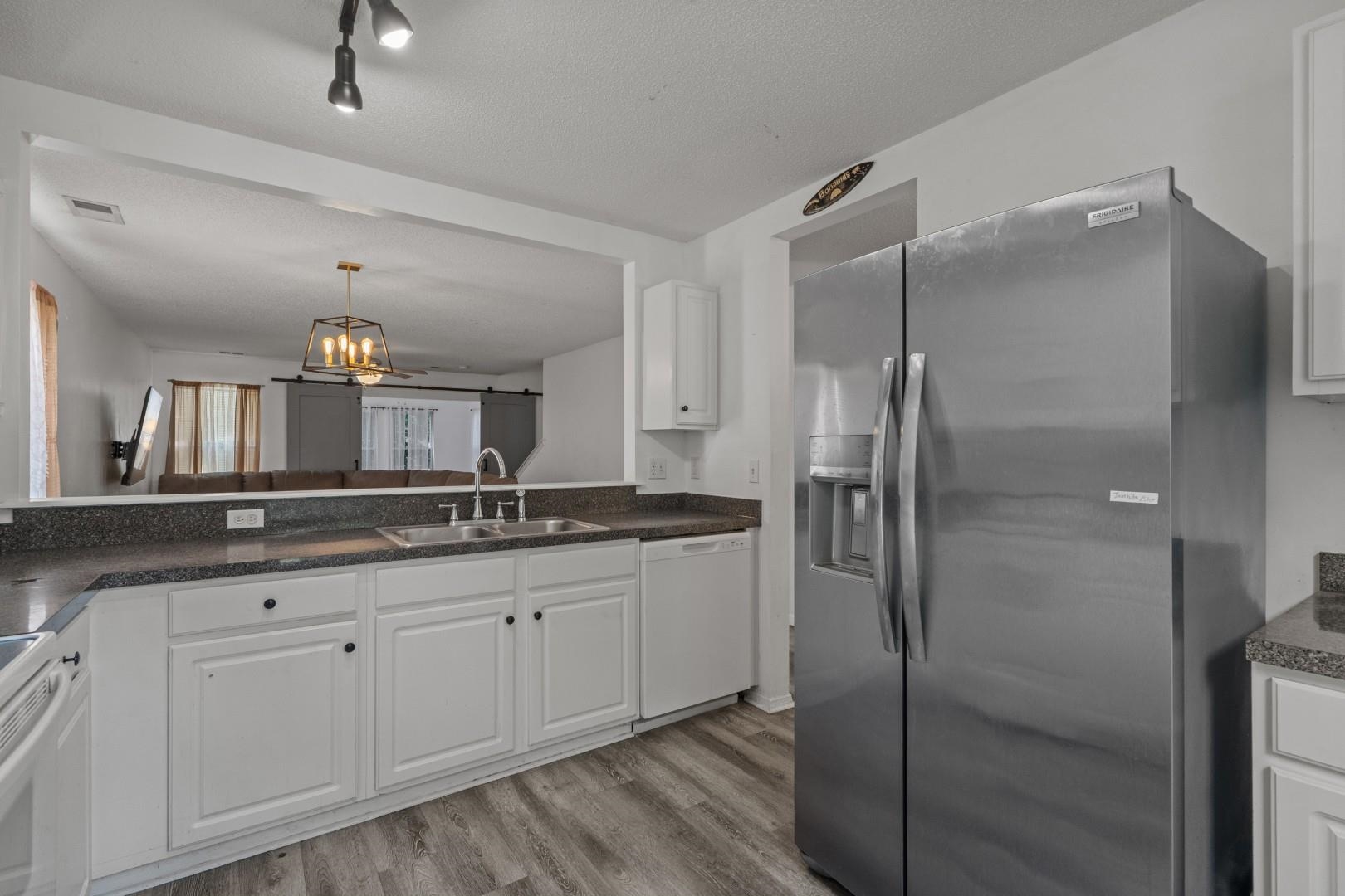 121 Bellegrove Dr.