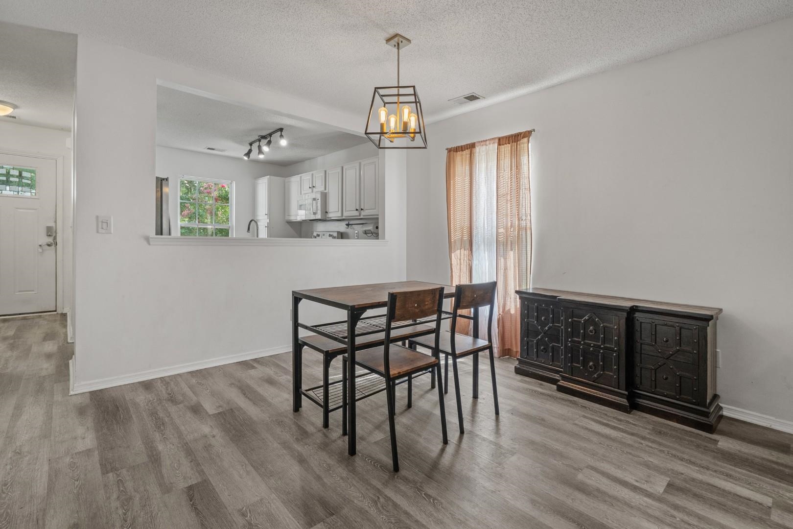 121 Bellegrove Dr.