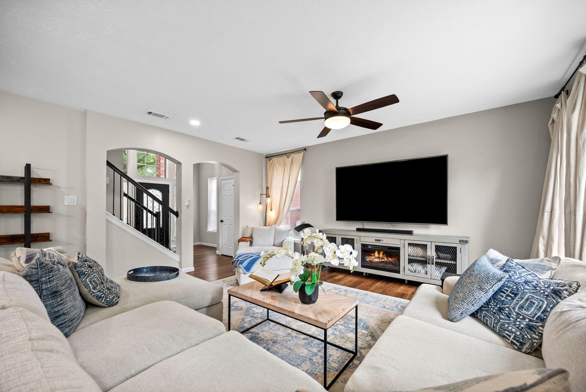 814 Legend Spring Drive